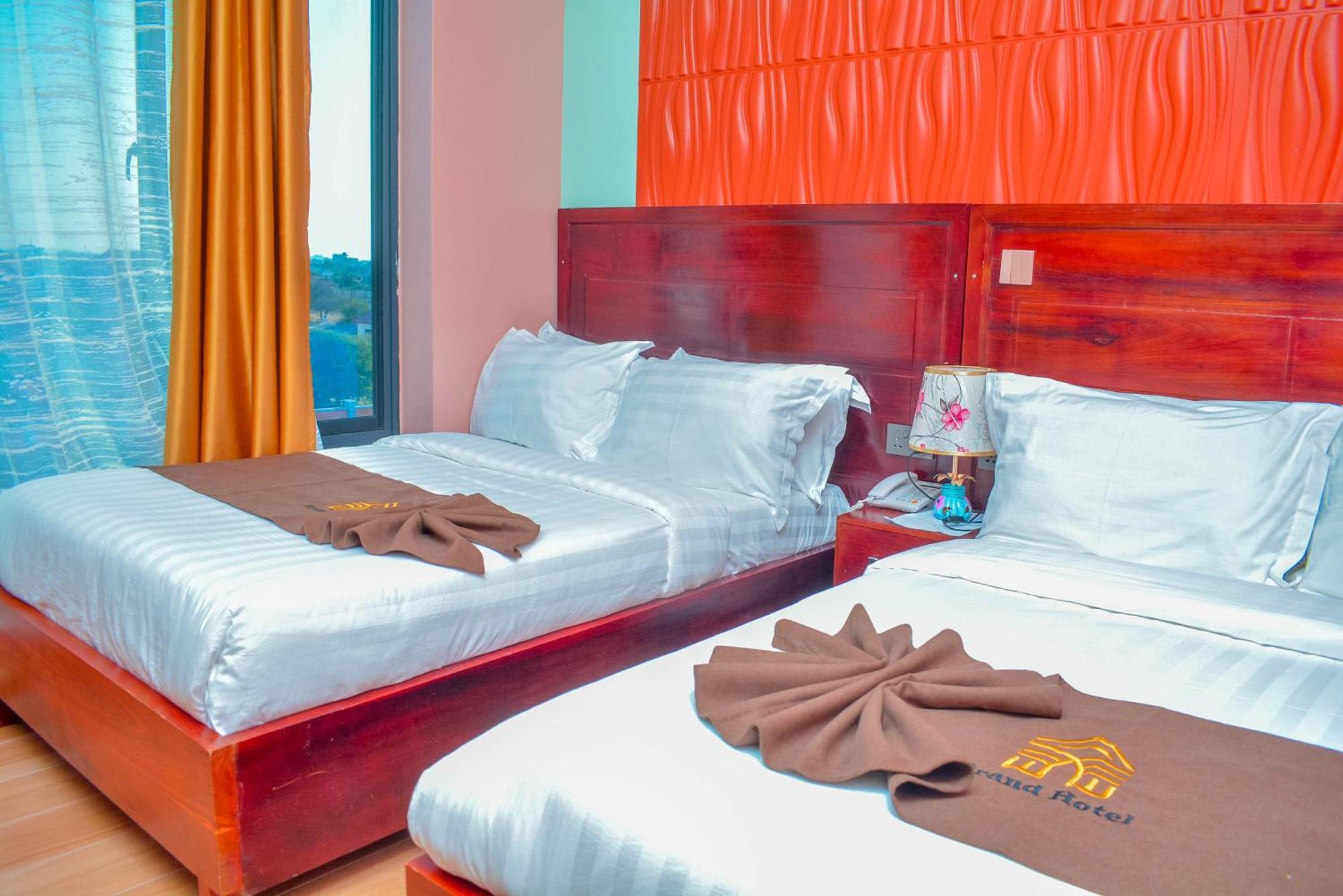Brand Hotel ドドマ エクステリア 写真