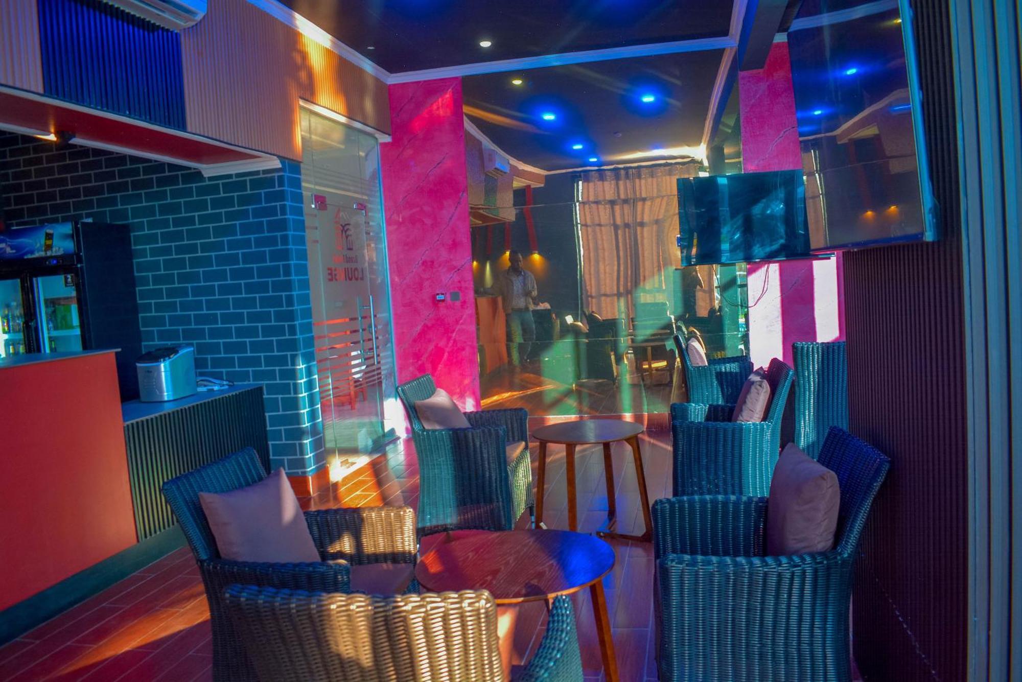 Brand Hotel ドドマ エクステリア 写真